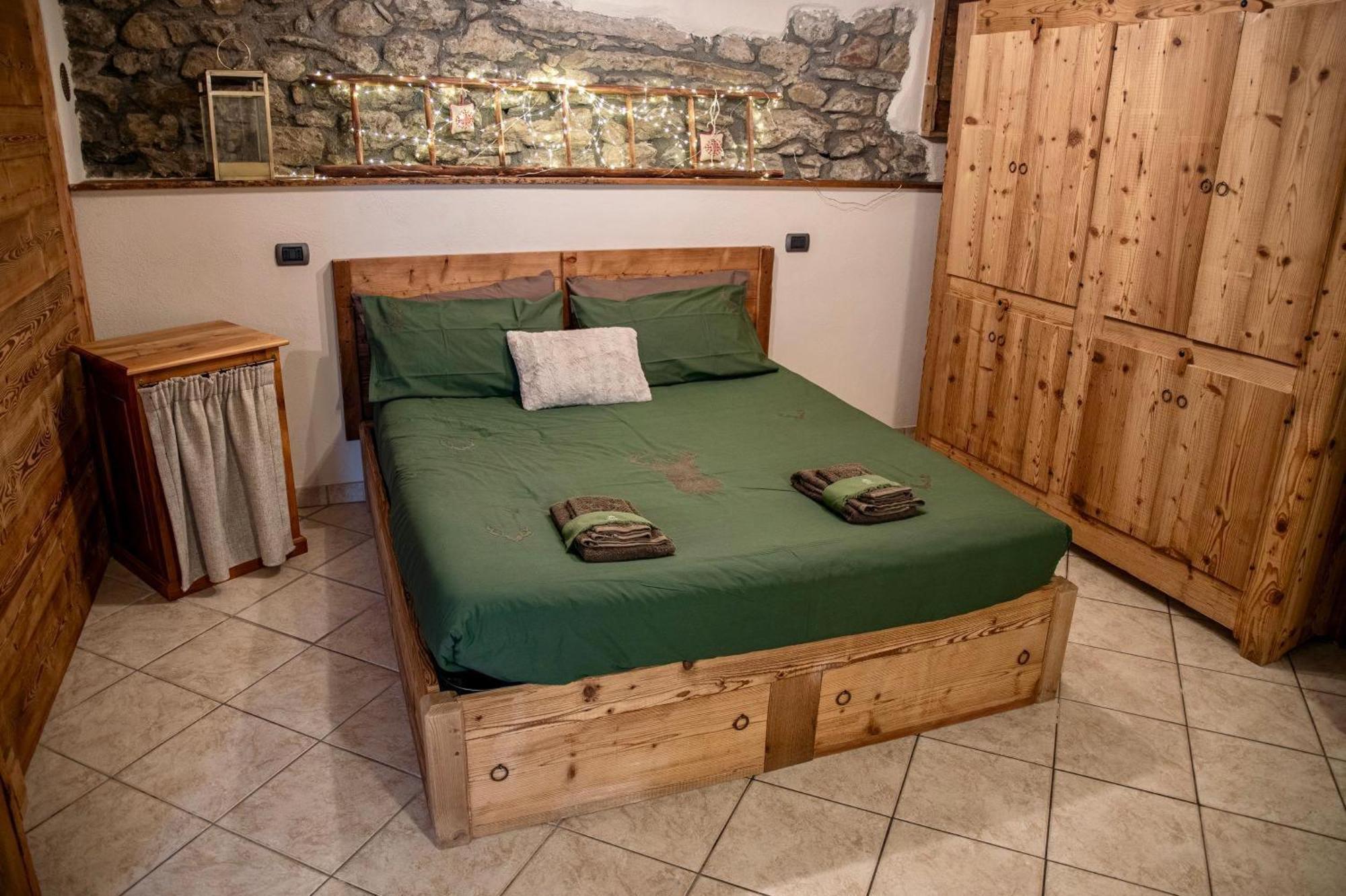 La Maison De Karen The Deer House Gignod Экстерьер фото